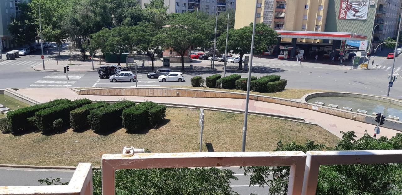 Precioso!! Apartamento En El Centro De Sabadell Apartman Kültér fotó